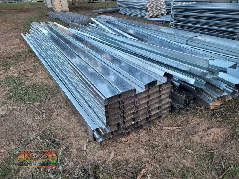 6.1m lengths of New 150mm C-Purlins - photo 2