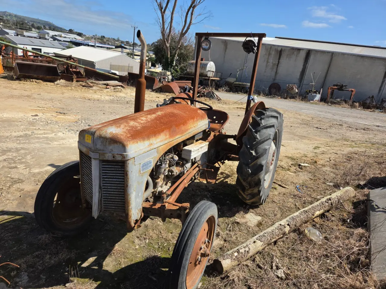 Ferguson TEA-20 Tractor - photo 2