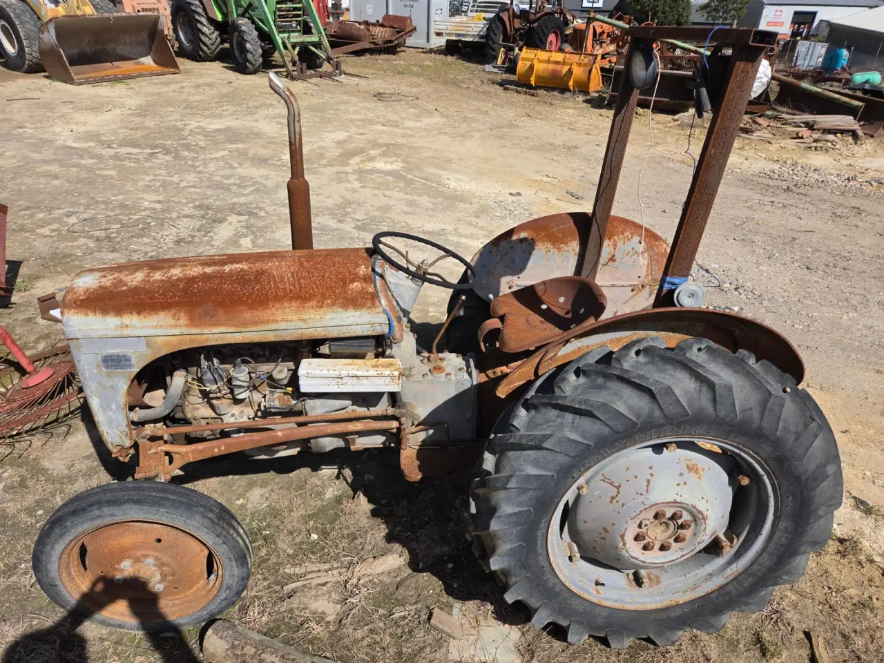 Ferguson TEA-20 Tractor - photo 3