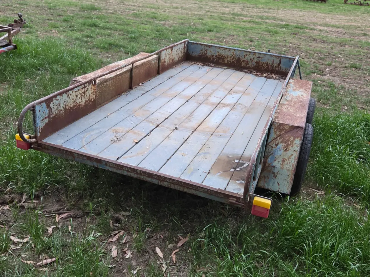 Used - Tandem Trailer - photo 2