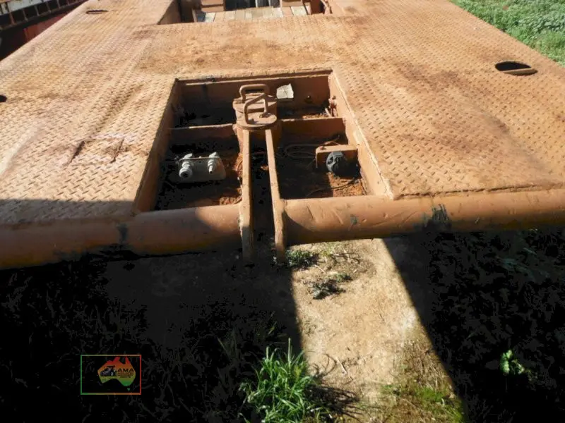 Drop front low loader - photo 7