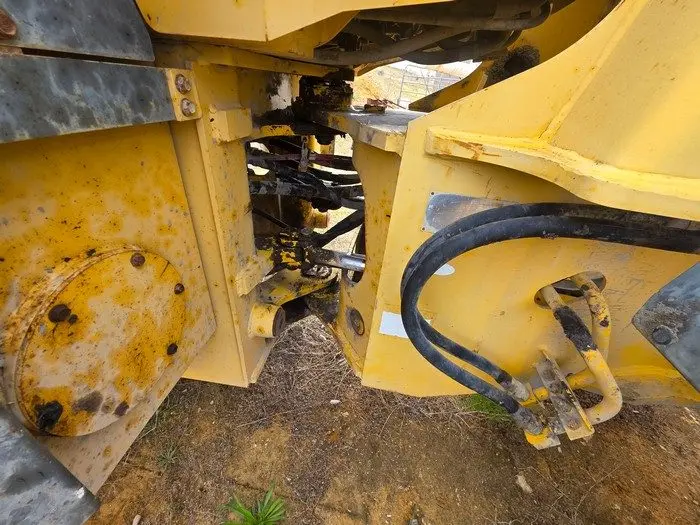 Komatsu WA200 Front End Loader - photo 8