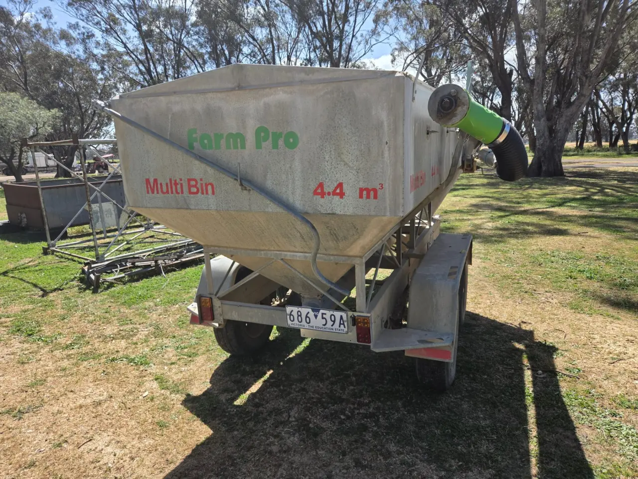 Used - 2012 Farm Pro 4.4 Twin Grouper Trailer - photo 3