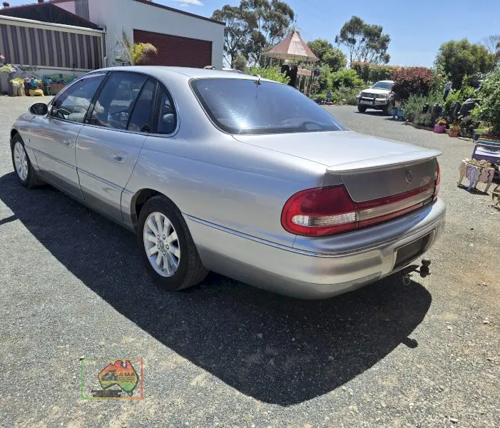 2002 WH Holden V6 Statesman - photo 3