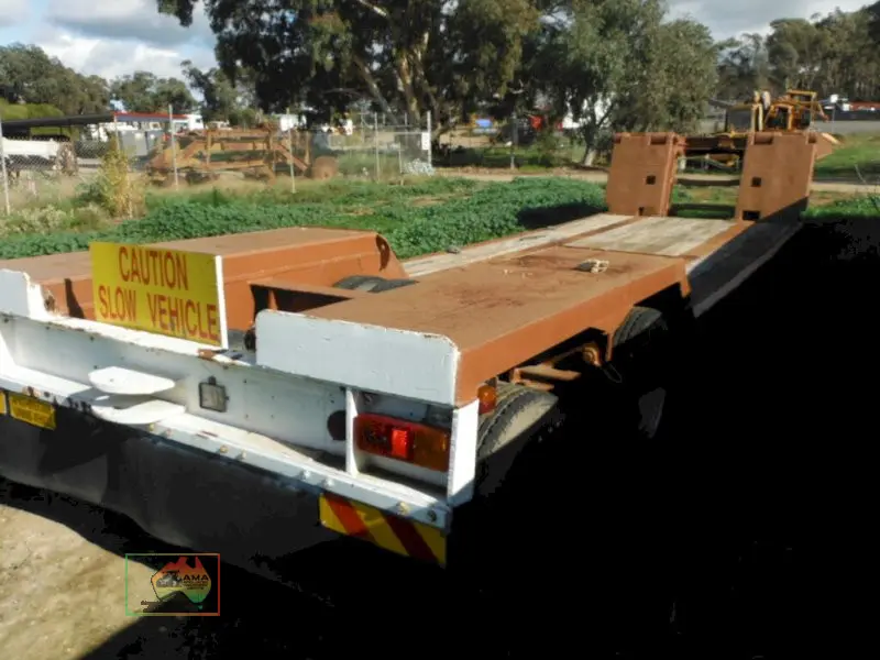 Drop front low loader - photo 5