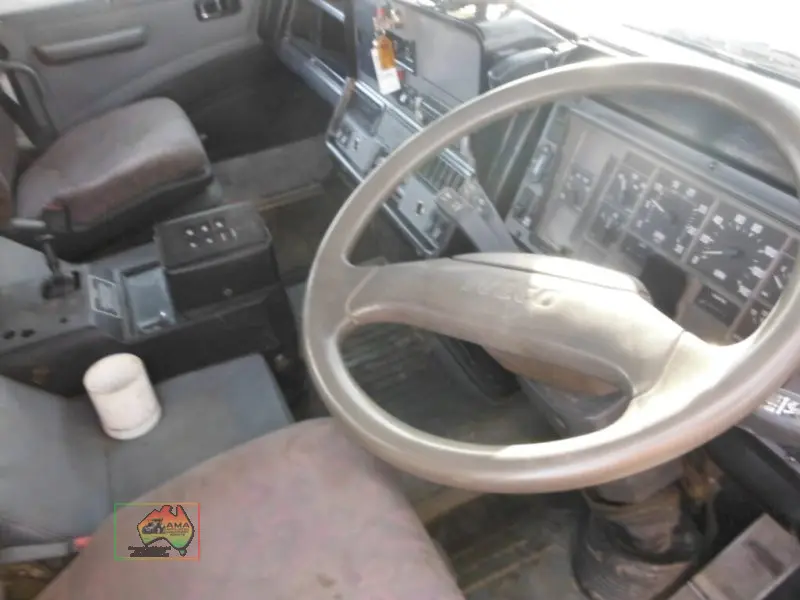 2005 Iveco Acco 2350 Beavertail Tray - photo 9