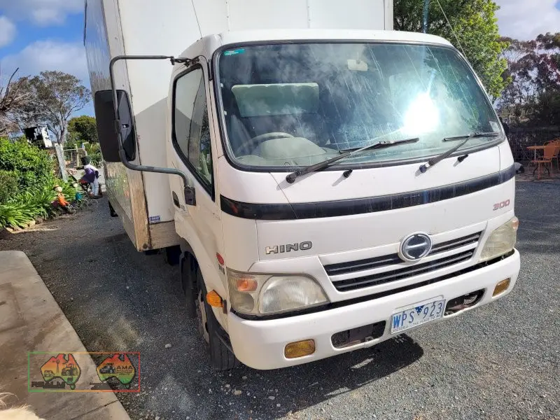 2008 Hino 300 Van Truck (Kyabram Vic) - photo 2