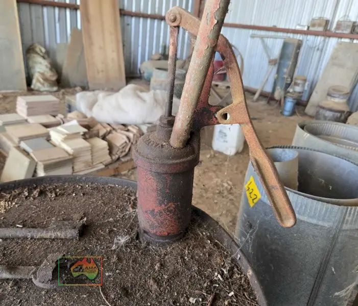 Oil Drum with Pump - photo 2