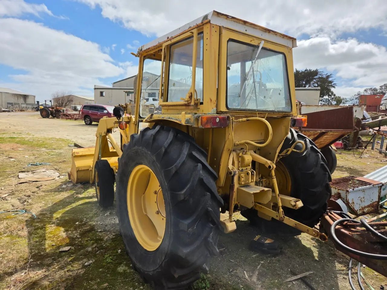 Renault Industrial Tractor Loader - photo 3