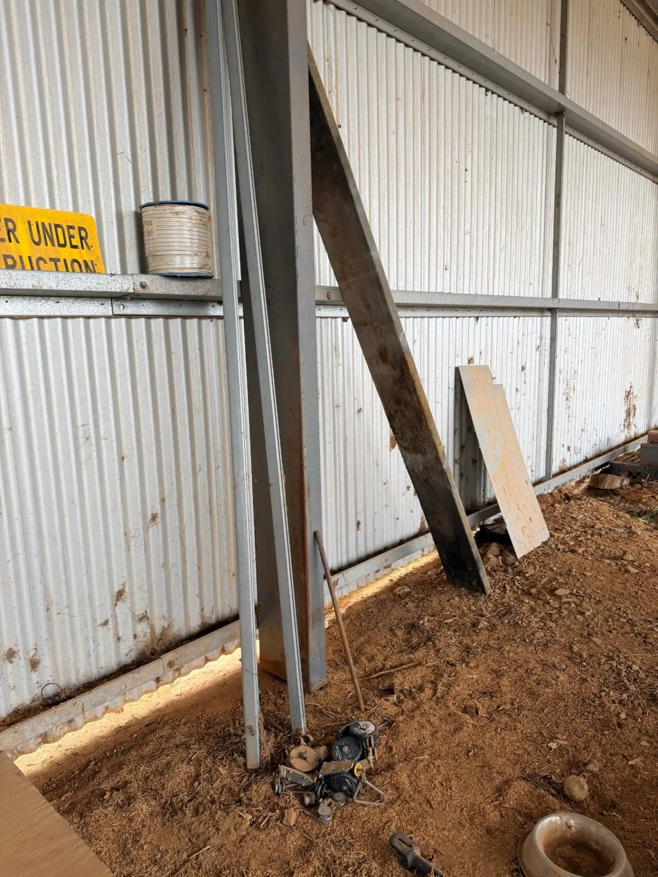 4 Retracter wires and running track for truck - photo 3