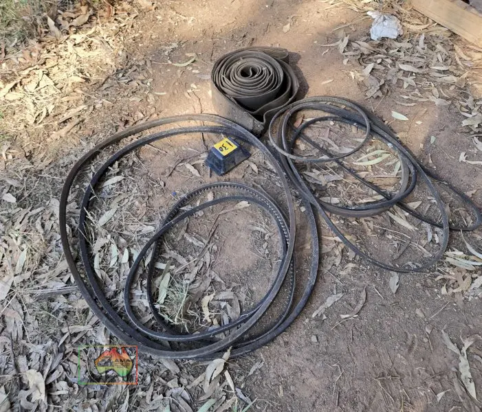 Assorted V-Belts & Flat Belts - photo 2