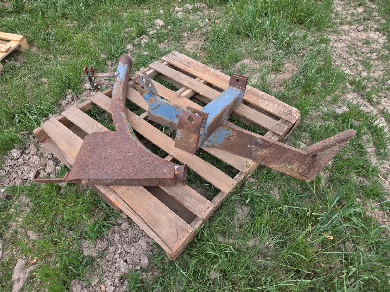 Used - John Berends Ripper with Pipe Layer - photo 3