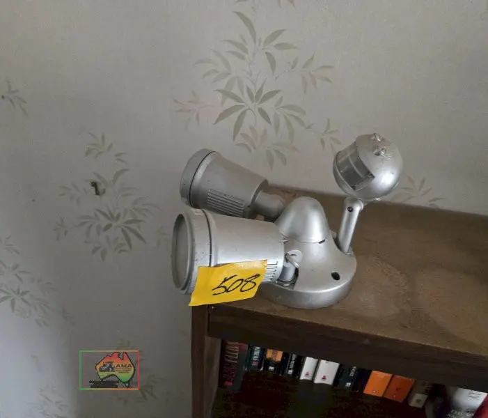 Outdoor Sensor Security Light - photo 4