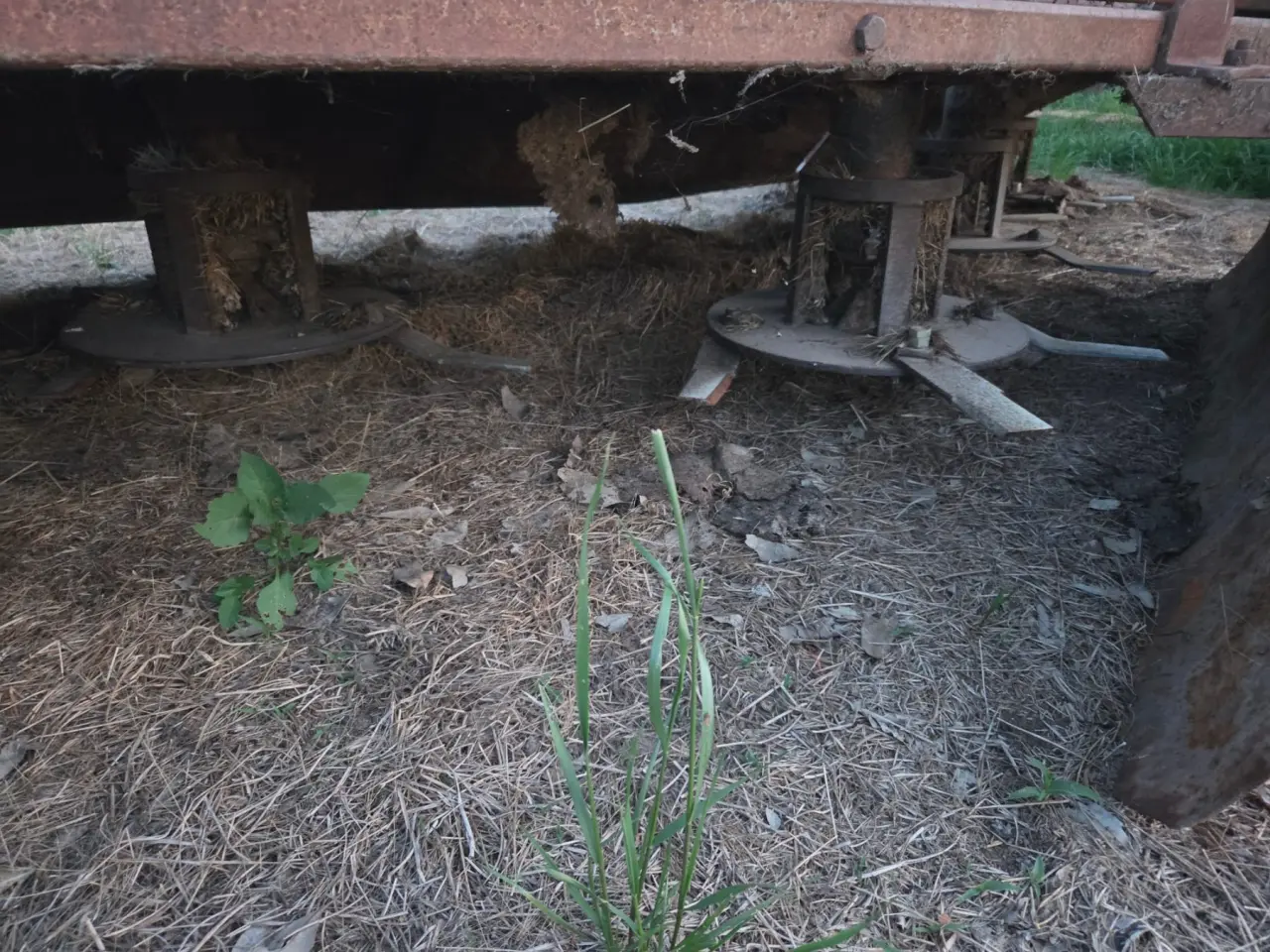 Used - Loxton 7 Disc Mower - photo 8