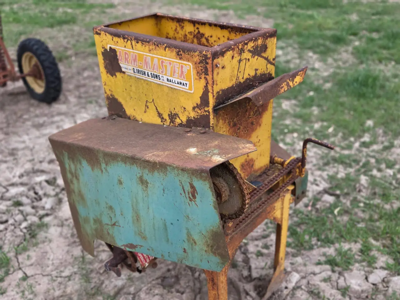 Used - Farm Master Rollermill - photo 3
