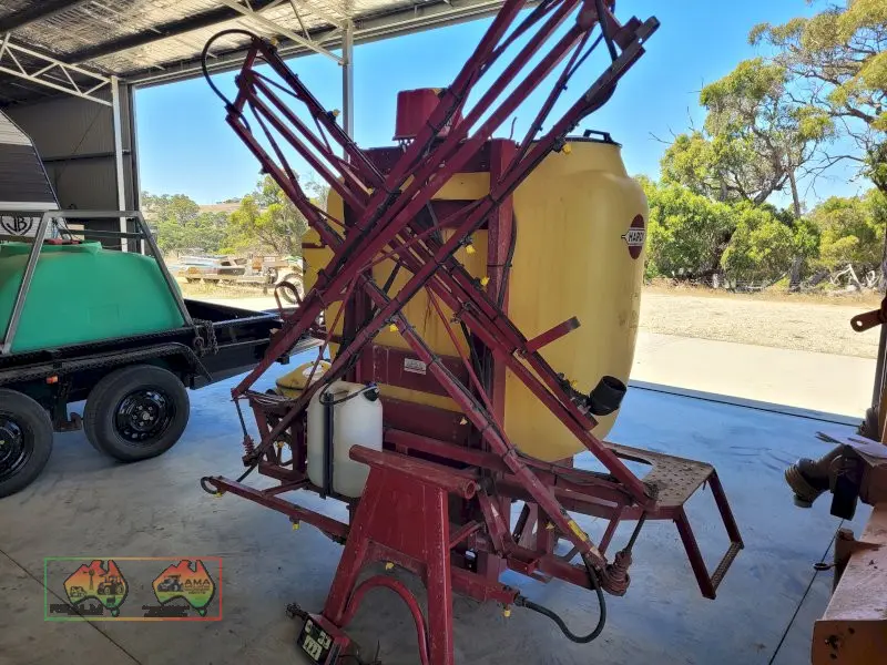3pl Hardi, 1,100 Ltr Boom Sprayer - photo 2
