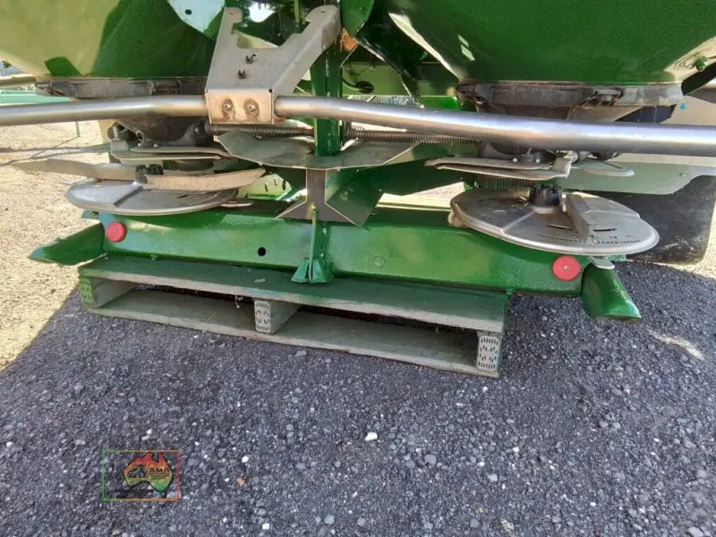 Amazone ZA-V 2600 3PL Super Spreader - photo 4