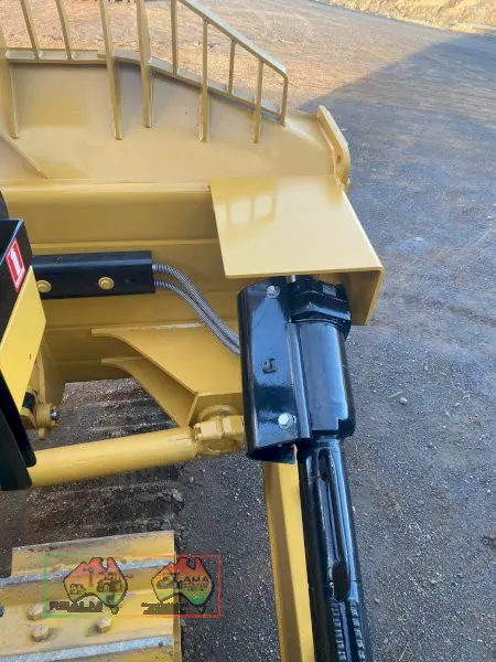 Caterpillar 10 T - Series 2 - photo 10