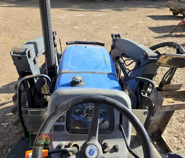 New Holland TT4.65 Tractor with FEL - photo 8