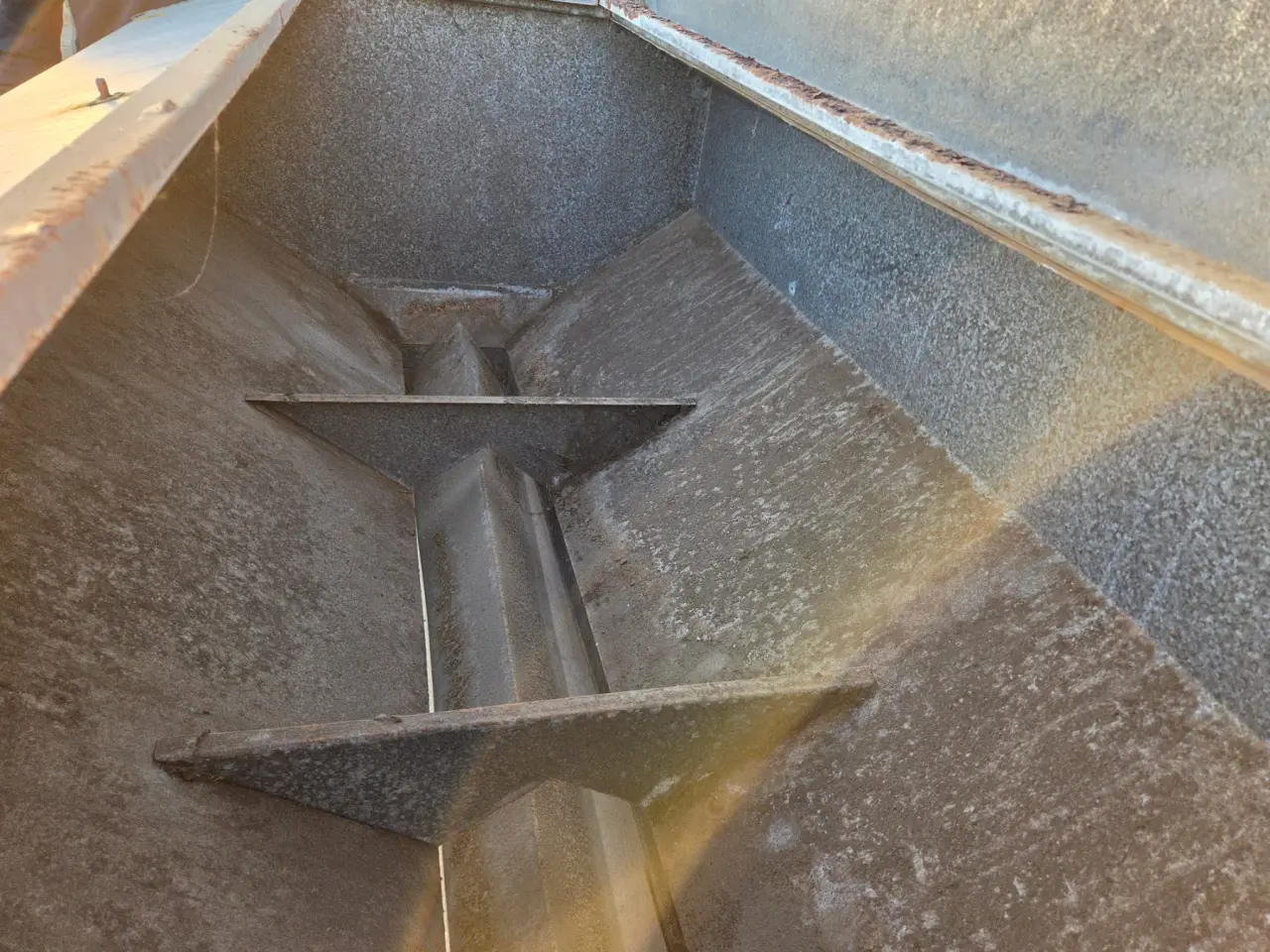 Grain/Pellet Livestock Feed Bin - photo 5