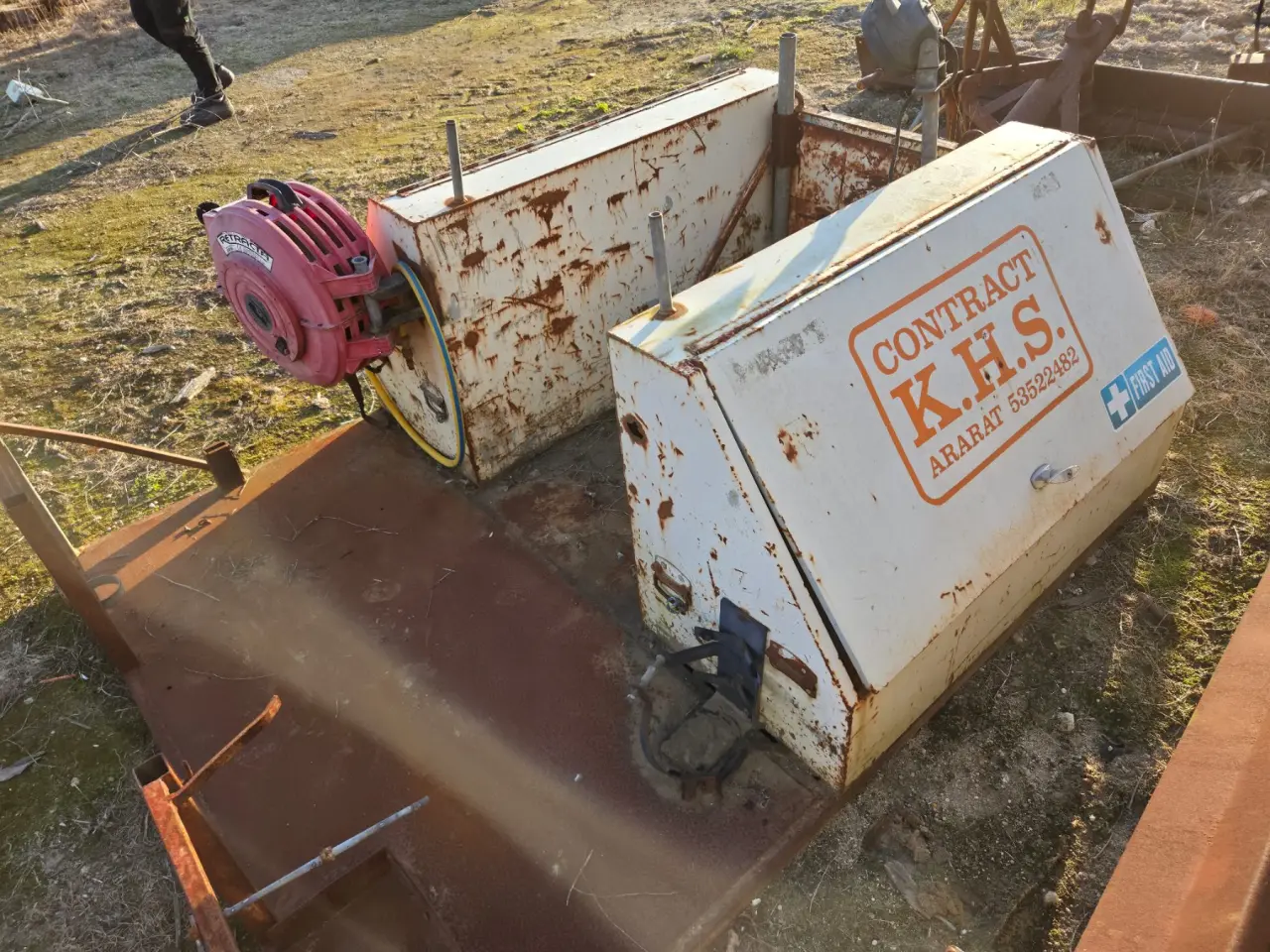 Mechanics Ute Tray with Twin Tool Boxes - photo 2
