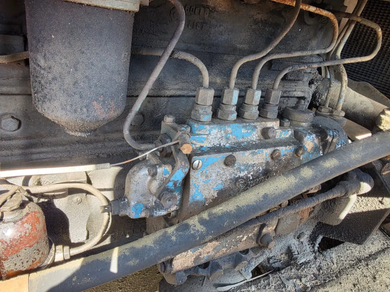 Fordson Major Tractor with FEL - photo 5