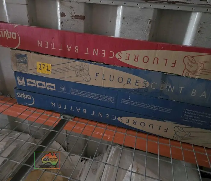 4 x Fluro light battens - photo 1