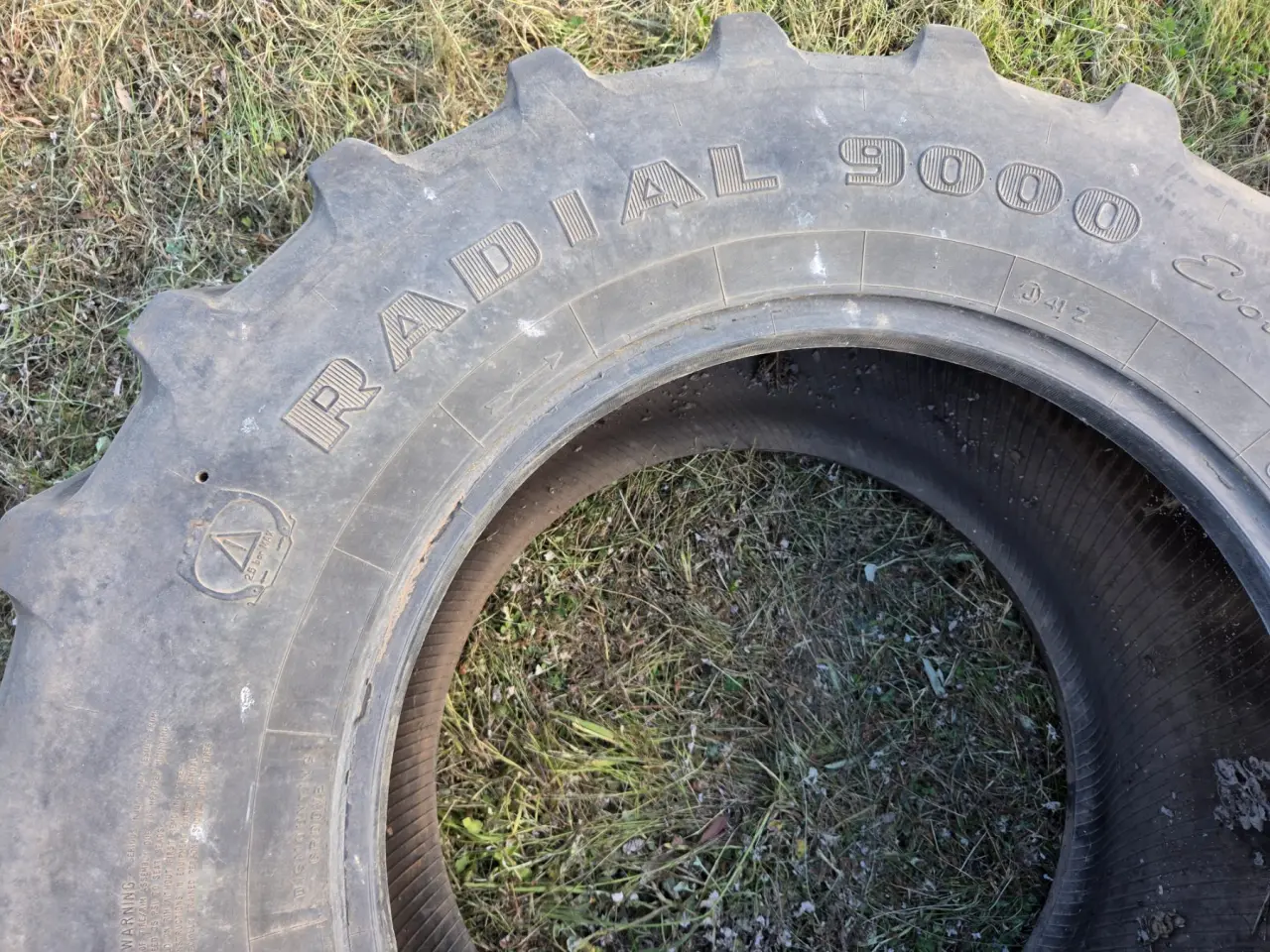 Used - Firestone 480/65R28 Tractor Tyre - photo 3
