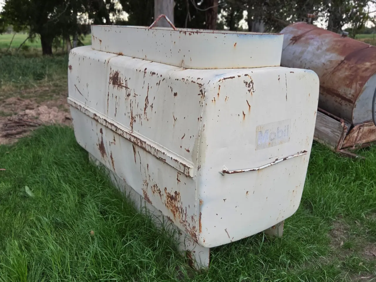 Used - 2,000 Ltr Diesel Tank - photo 5