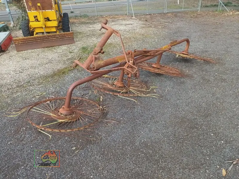 Vicon 4 Wheel 3pl Hay Rake - photo 2