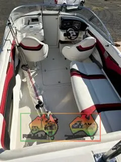 Hanes Signature 6.4 fiberglass runabout bowrider ski boat. - photo 9