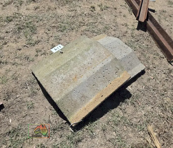 3x Concrete Stock Trough Lids - photo 3