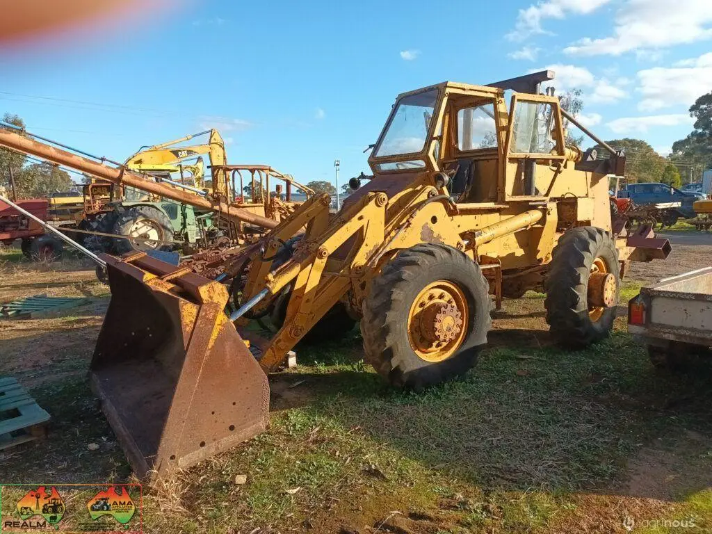 Case W10E Loader - photo 2