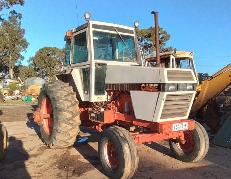 Case Agri-King 2090 Tractor - photo 2