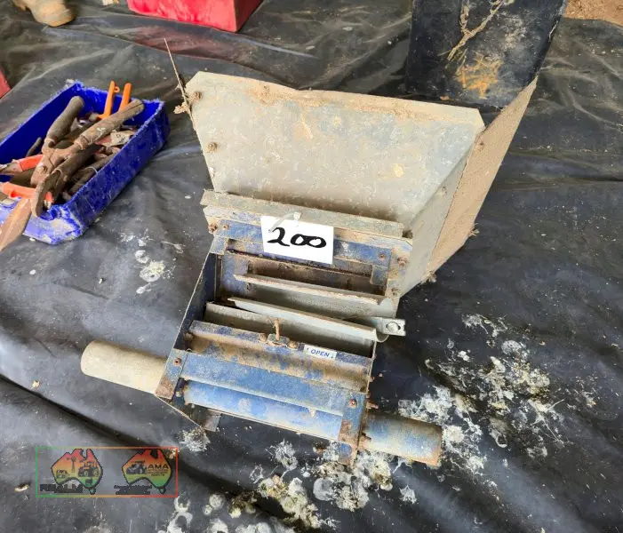 Cable-Vey Feeder Outlet - photo 1