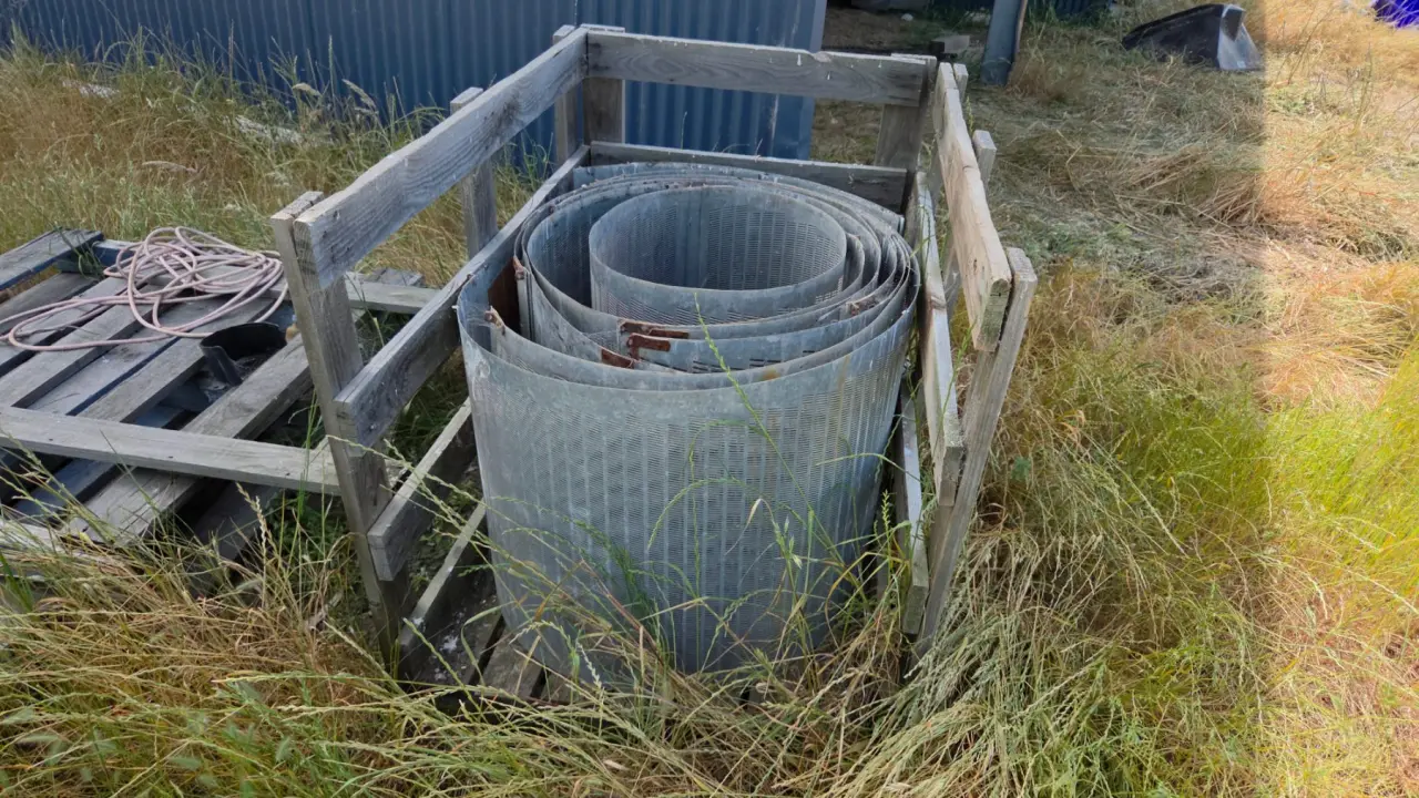 Used - Trailing Hannaford Seed Cleaner - photo 9
