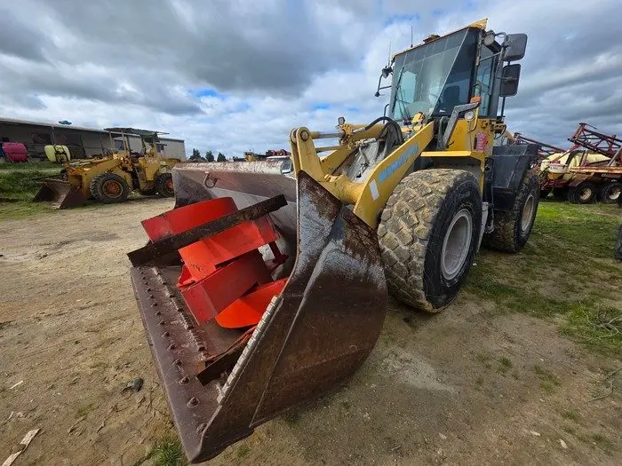 Komatsu WA250-5H Front End Loader - photo 4