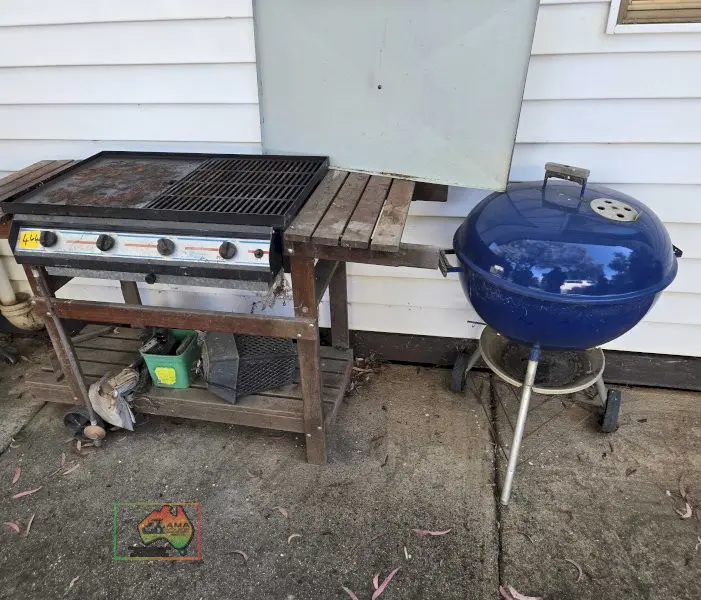 4 Burner Gas BBQ on Timber Trolley - photo 4