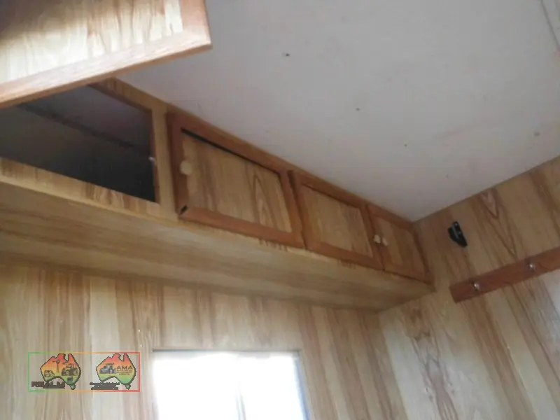 Site Van - photo 10