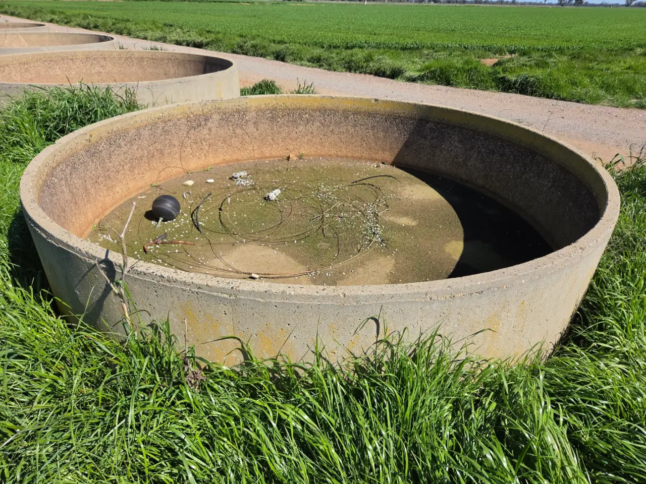 10ft Stock Trough with Ball Valve (Q) - photo 3