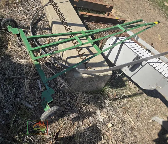Small trolley frame on wheels - photo 3