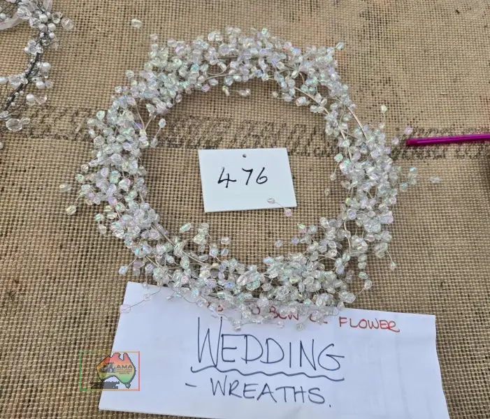 11x Wedding Wreaths & 1 Heart Shaped Wreath - photo 2