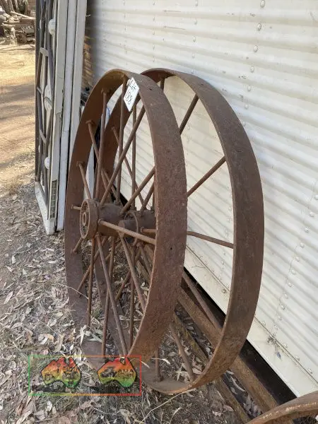 2x Old Steel Wheels dia 1260mm - photo 2