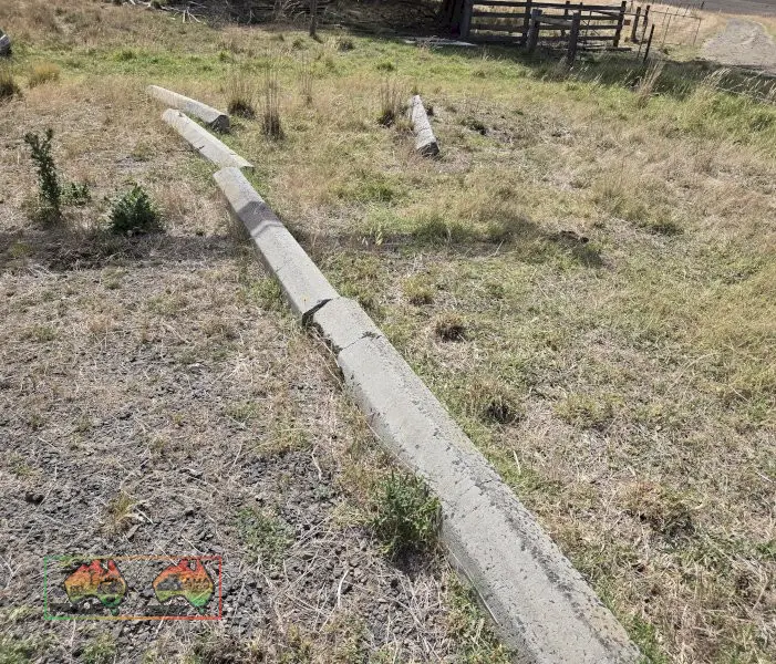 6x Concrete Carpark Barriers - photo 1
