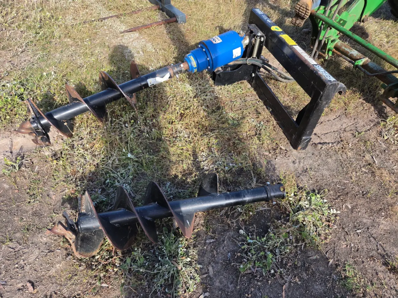Used - Euro-hitch Hyd. Fence Post Auger - photo 3