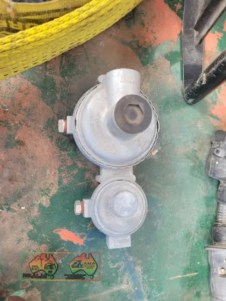 New Twin Gas Regulator (Kyabram Vic.) - photo 3