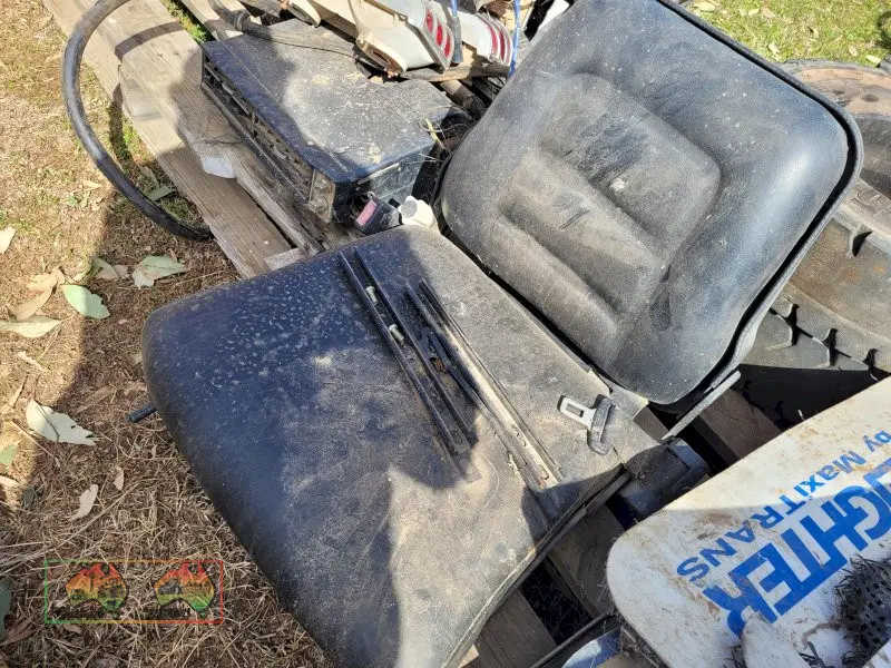 Re-covered Forklift Seat  (Kyabram Vic.) - photo 3