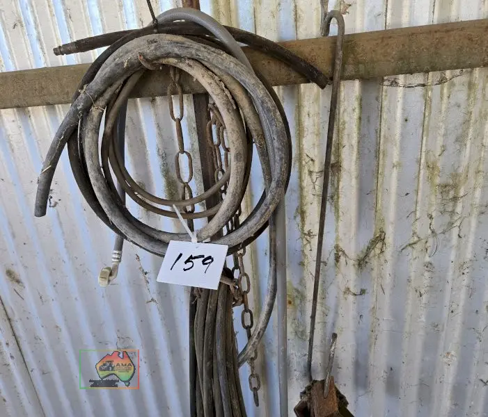 Assorted Hoses & Angle Cleats - photo 2