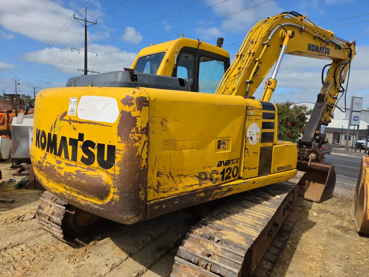Komatsu PC-120 Excavator - photo 1