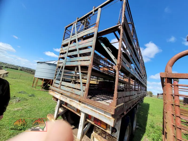 38ft Stock Trailer 3x1 - photo 6